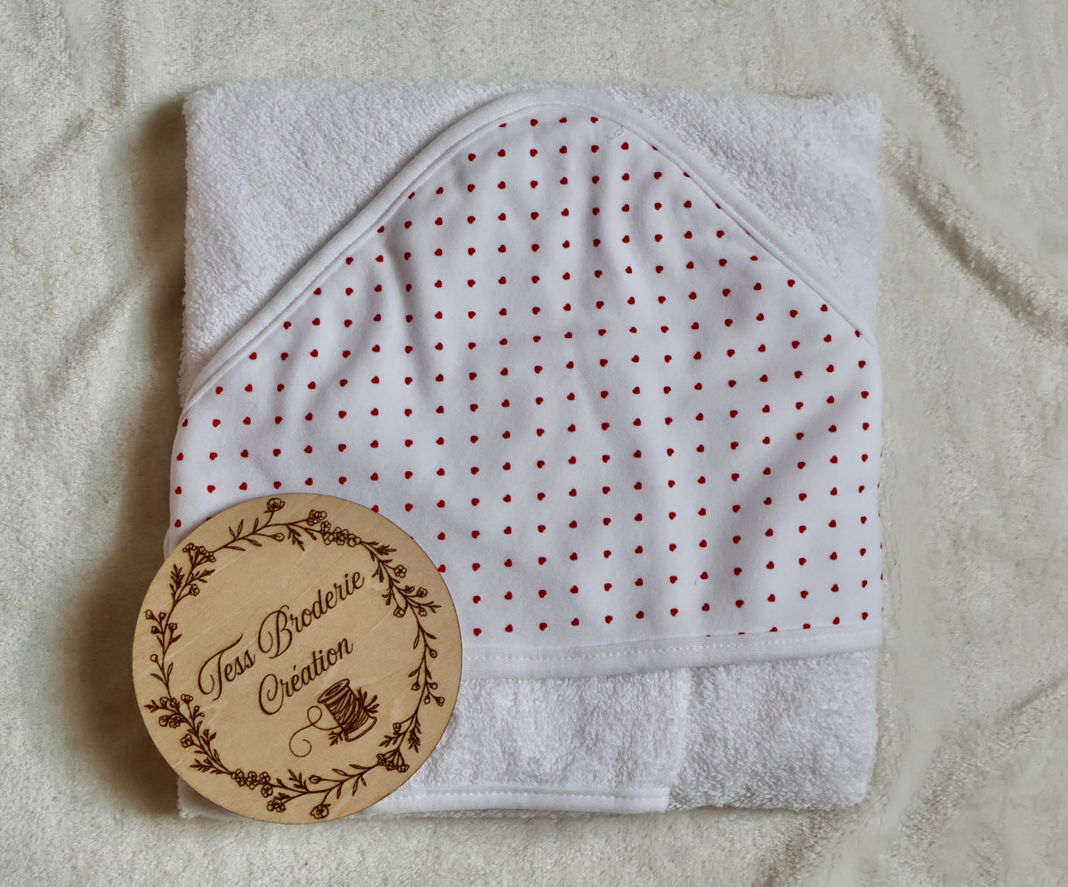 Cape de bain motif cœur personnalisée