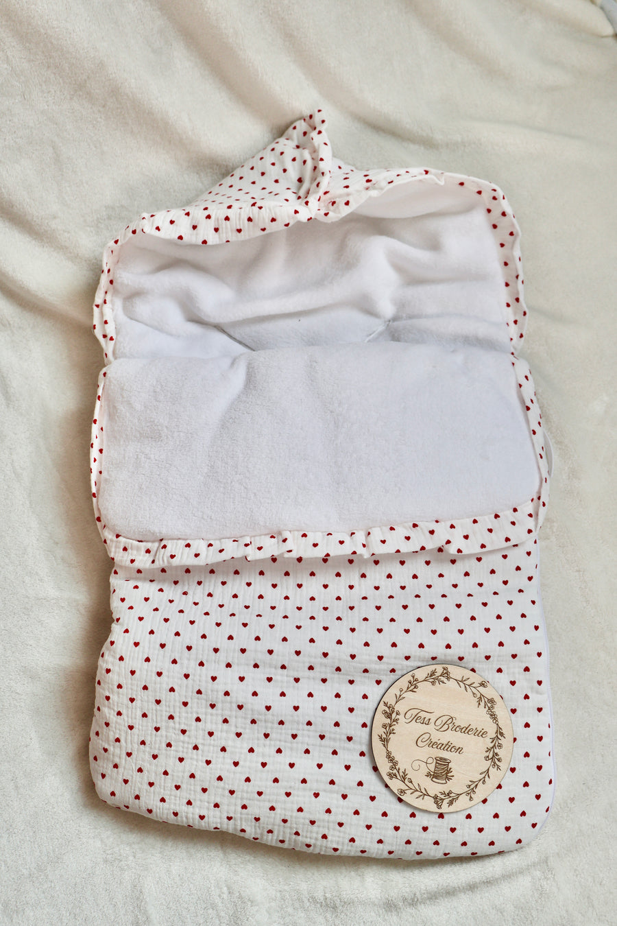 Nid d’ange motif cœur personnalisé